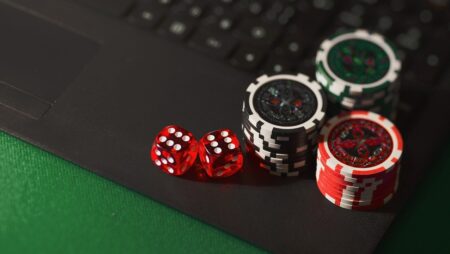 Casino fisici vs casino online: cosa preferiscono gli italiani