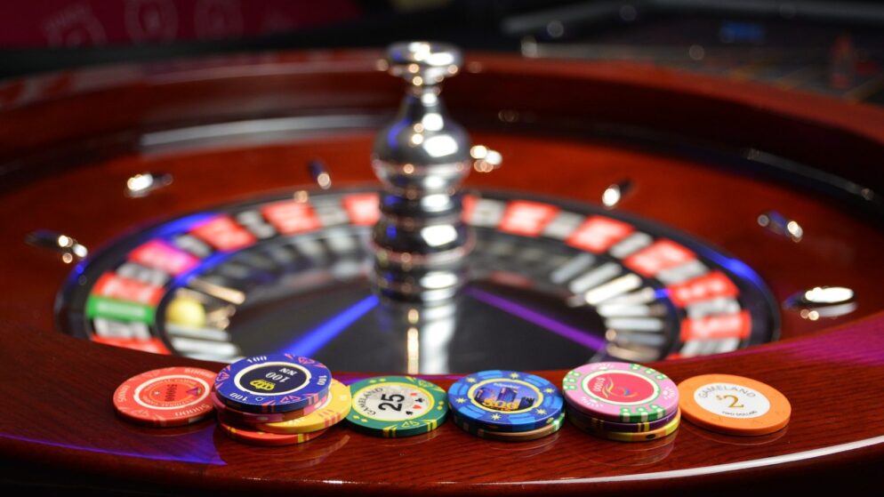 Roulette fisica vs roulette online: quale conviene?