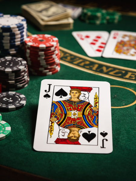 Qual è il valore del Jack? Ripassiamo le regole Blackjack